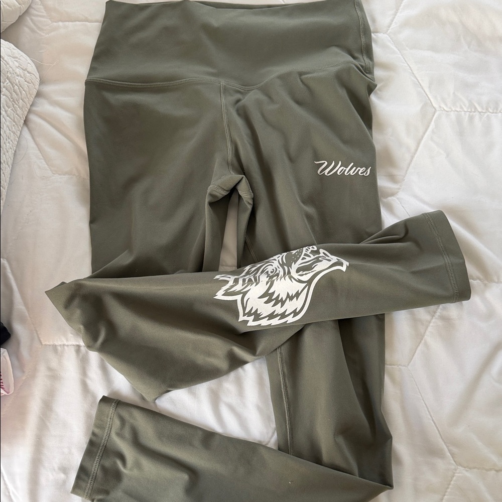 Darc Sport Olive Leggings size Medium